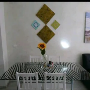 https://alfalfa-suites-centro.es-andalucia.com