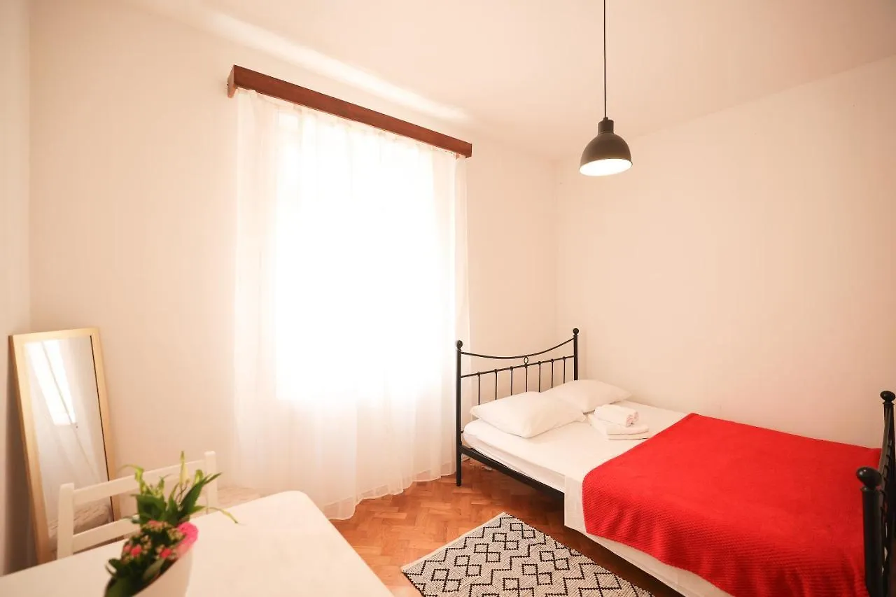 Cozy Studio Apartments In City Centar Stosija Zadar